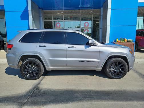 2020 Jeep Grand Cherokee Altitude
