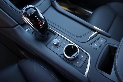 2025 Cadillac XT5 Luxury
