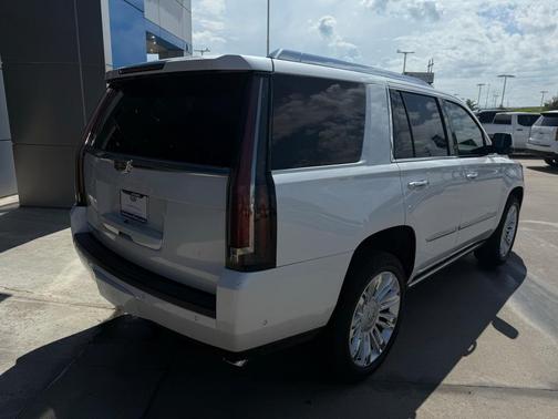 2020 Cadillac Escalade Platinum