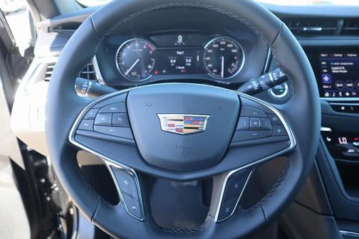 2025 Cadillac XT5 Luxury