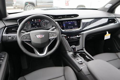 2025 Cadillac XT6 Premium Luxury FWD