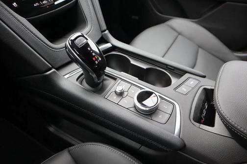2025 Cadillac XT6 Premium Luxury FWD