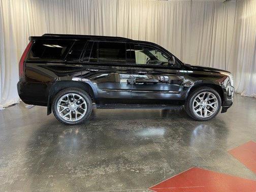 Photo 5 of 50 of 2016 Cadillac Escalade Platinum