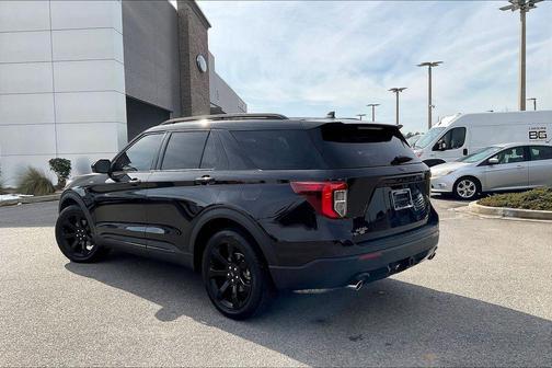 2023 Ford Explorer ST-Line