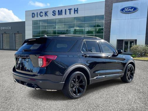 2023 Ford Explorer ST-Line