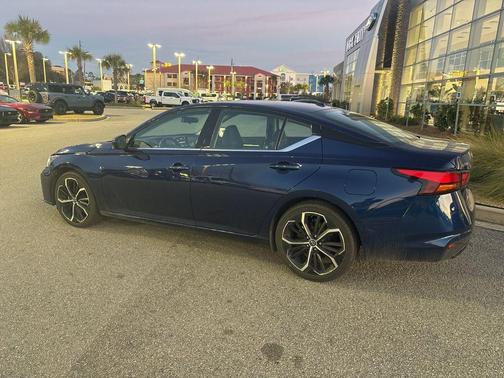 2024 Nissan Altima SR FWD