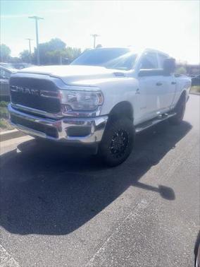 2021 RAM 2500 Tradesman Crew Cab 4x4 6'4' Box