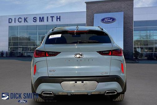 2023 INFINITI QX55 LUXE