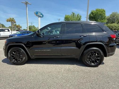 2021 Jeep Grand Cherokee Laredo