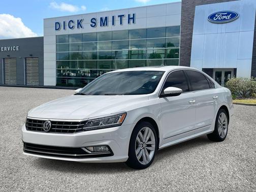 2017 Volkswagen Passat 1.8T SE w/Technology