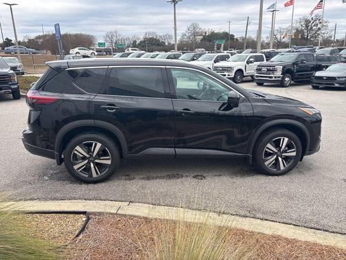 2024 Nissan Rogue SL