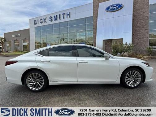 2021 Lexus ES 300h Ultra Luxury