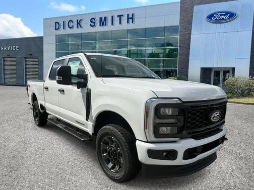 Oxford White 2025 Ford F-250 XL Truck
