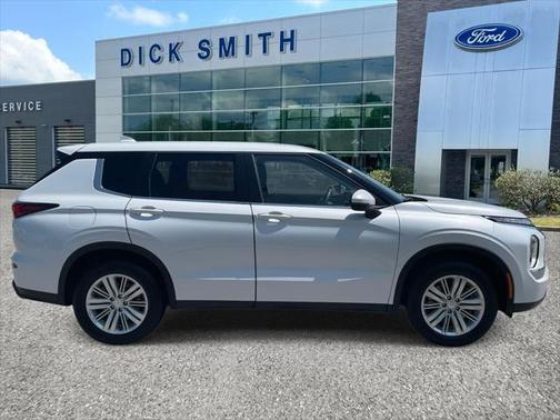 2024 Mitsubishi Outlander ES 2.5 2WD