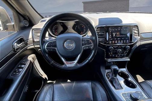 Granite Crystal Clearcoat Metallic 2020 Jeep Grand Cherokee TRAILHAWK