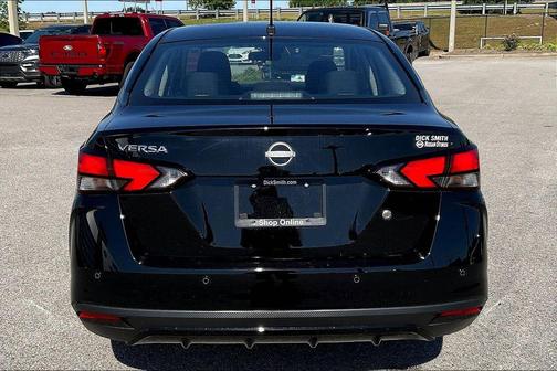 Super Black Metallic 2025 Nissan Versa 1.6 S