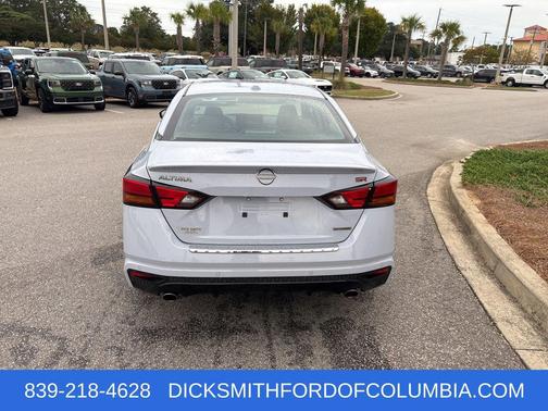 2023 Nissan Altima SR VC-Turbo FWD