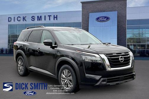 Super Black 2025 Nissan Pathfinder SV FWD