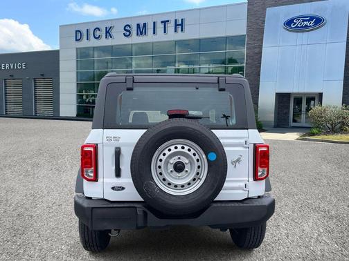 2025 Ford Bronco Base