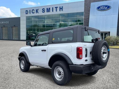 2025 Ford Bronco Base