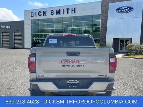 2024 GMC Canyon AT4