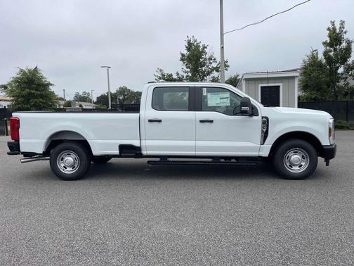 2025 Ford F-250 XL