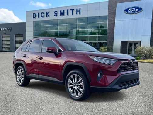 2020 Toyota RAV4 XLE Premium