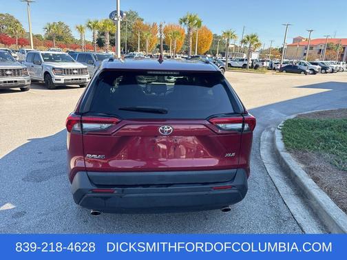 2020 Toyota RAV4 XLE Premium