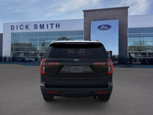 Agate Black Metallic 2026 Ford Expedition Platinum