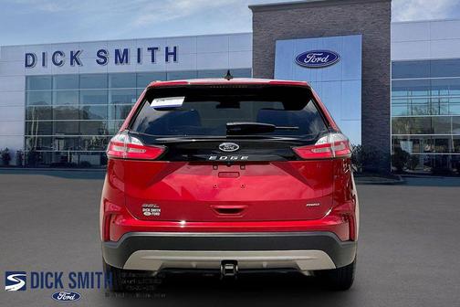 Rapid Red Metallic Tinted Clearcoat 2021 Ford Edge SEL