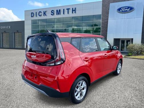 2023 Kia Soul LX