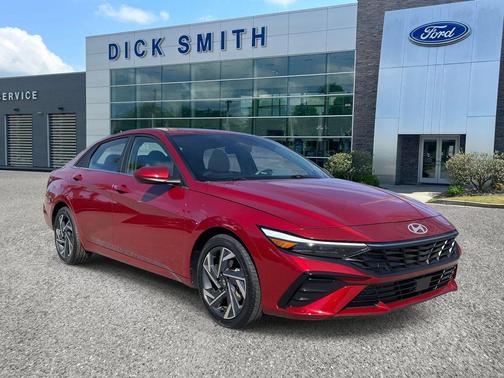 2025 Hyundai ELANTRA SEL