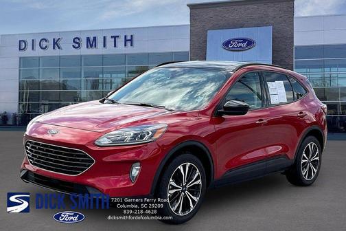 Rapid Red Metallic Tinted Clearcoat 2022 Ford Escape SEL