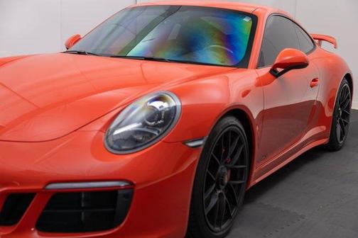 2019 Porsche 911 Carrera 4 GTS