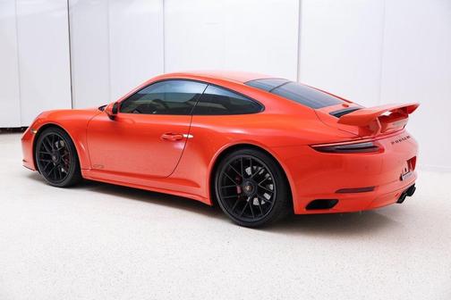 2019 Porsche 911 Carrera 4 GTS