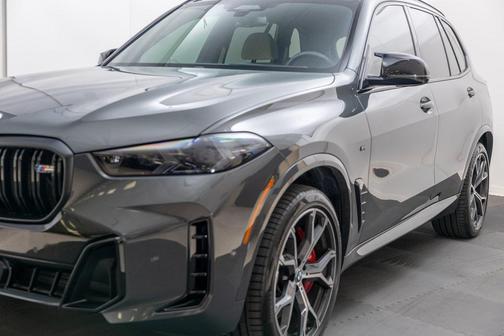 2025 BMW X5 M60i
