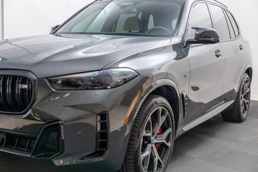 2025 BMW X5 M60i