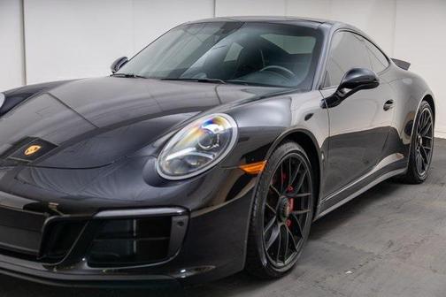 2019 Porsche 911 Carrera GTS