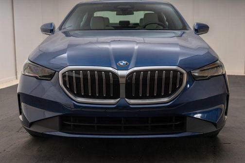2024 BMW 530 i xDrive