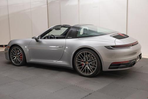 2022 Porsche 911 Targa 4 GTS