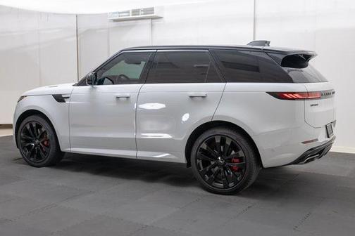 2024 Land Rover Range Rover Sport SE