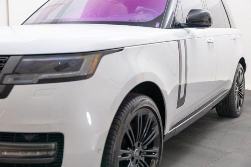 2023 Land Rover Range Rover P530 SE