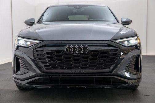 2024 Audi Q8 e-tron Prestige