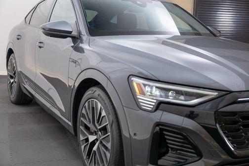 2024 Audi Q8 e-tron Prestige