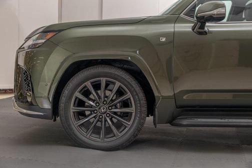 2025 Lexus LX 700h F SPORT