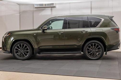 2025 Lexus LX 700h F SPORT
