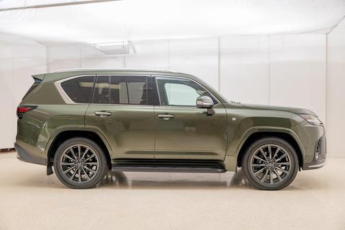 2025 Lexus LX 700h F SPORT
