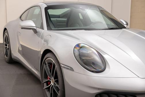 2025 Porsche 911 Carrera GTS