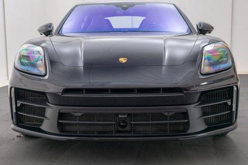 2025 Porsche Panamera 4