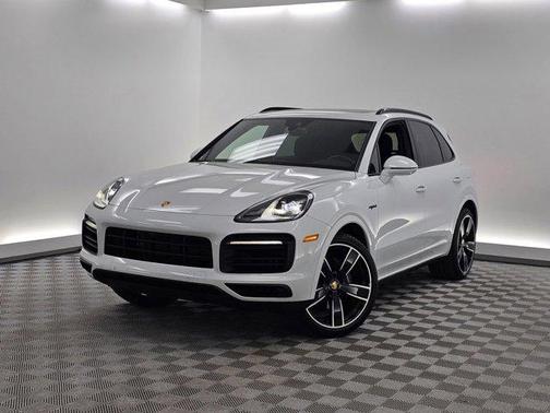 2023 Porsche Cayenne E-Hybrid S